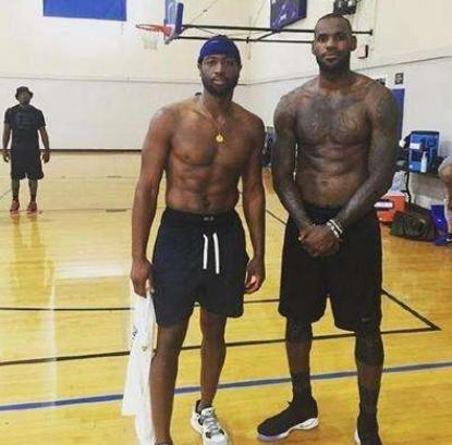 持着谦逊的 持着谦逊的