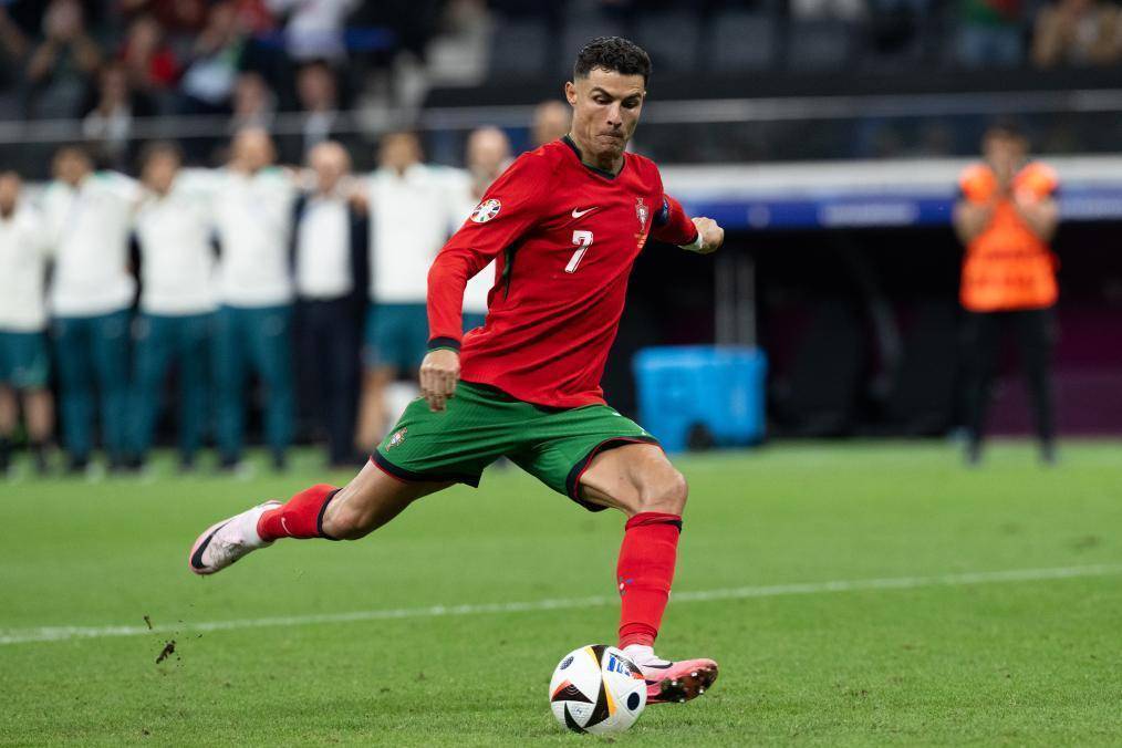 的绝对竞争 的绝对竞争